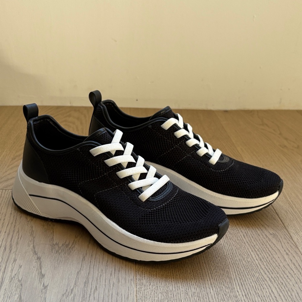 Dr. Scholl's Women’s Black and White Slip-on Sneakers